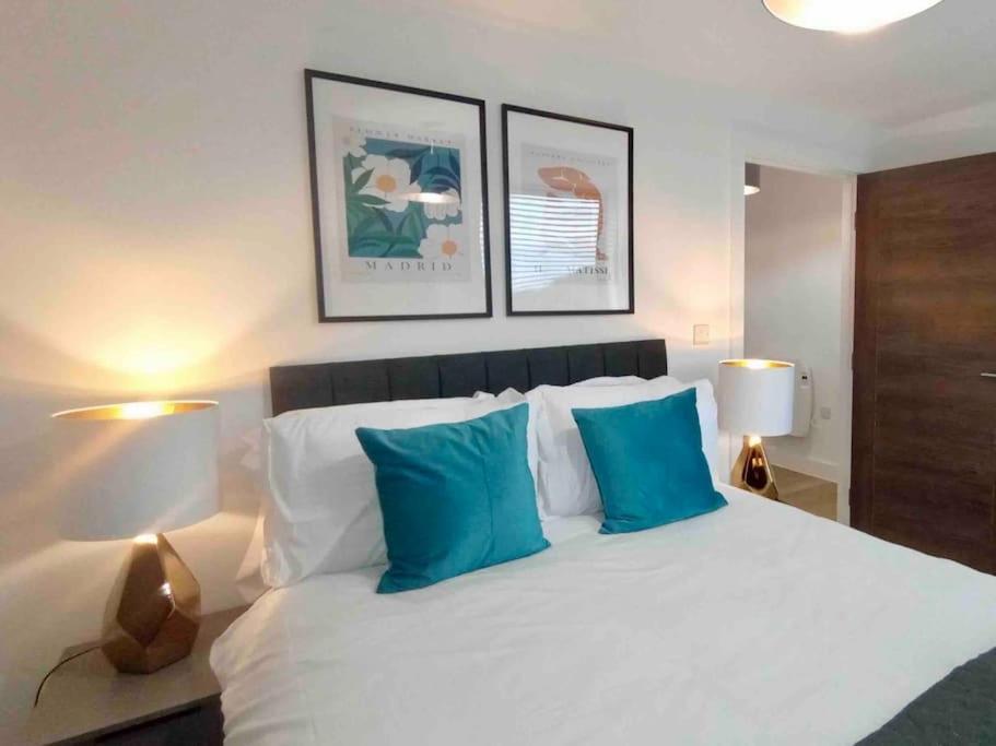 Luxury 2 Bed 2 Bath Flat Near Old Trafford Apartment Manchester Exterior foto